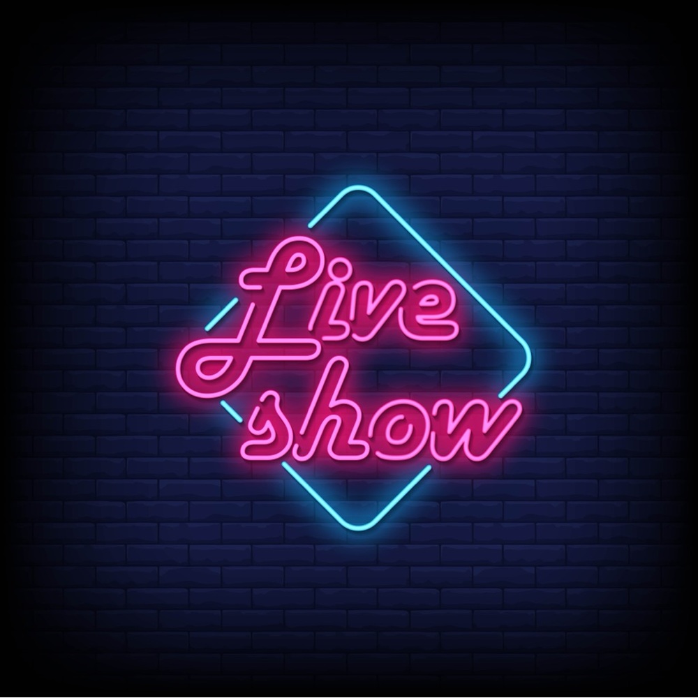 🌟MEG IS LIVE🌟 COME HANG OUT 🥂💛